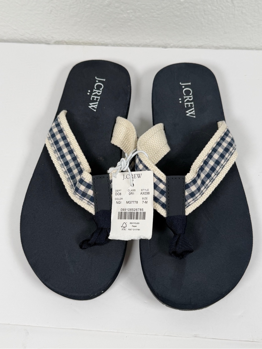 J.Crew Flip Flops Women Size 7 Navy Gingham Thong Sandals Preppy NWT - Picture 2 of 5